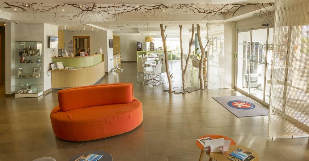 The Originals City, Hotel Ecoparc, Montpellier Est Saint-Aunes Exterior photo