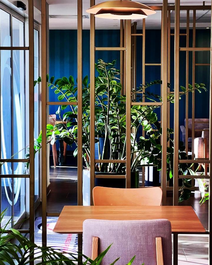 The Originals City, Hotel Ecoparc, Montpellier Est Saint-Aunes Exterior photo
